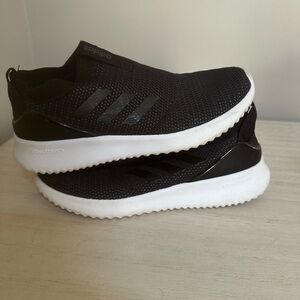 Adidas Women’s Cloudfoam Memory Foam slip in sneakers, Size 9.5